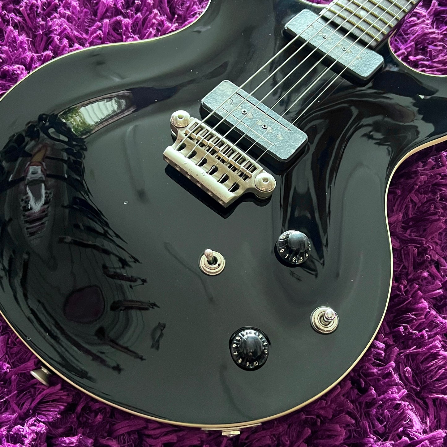 2010s Vox SDC-33 Double Cutaway Solid Body Electric Guitar Black