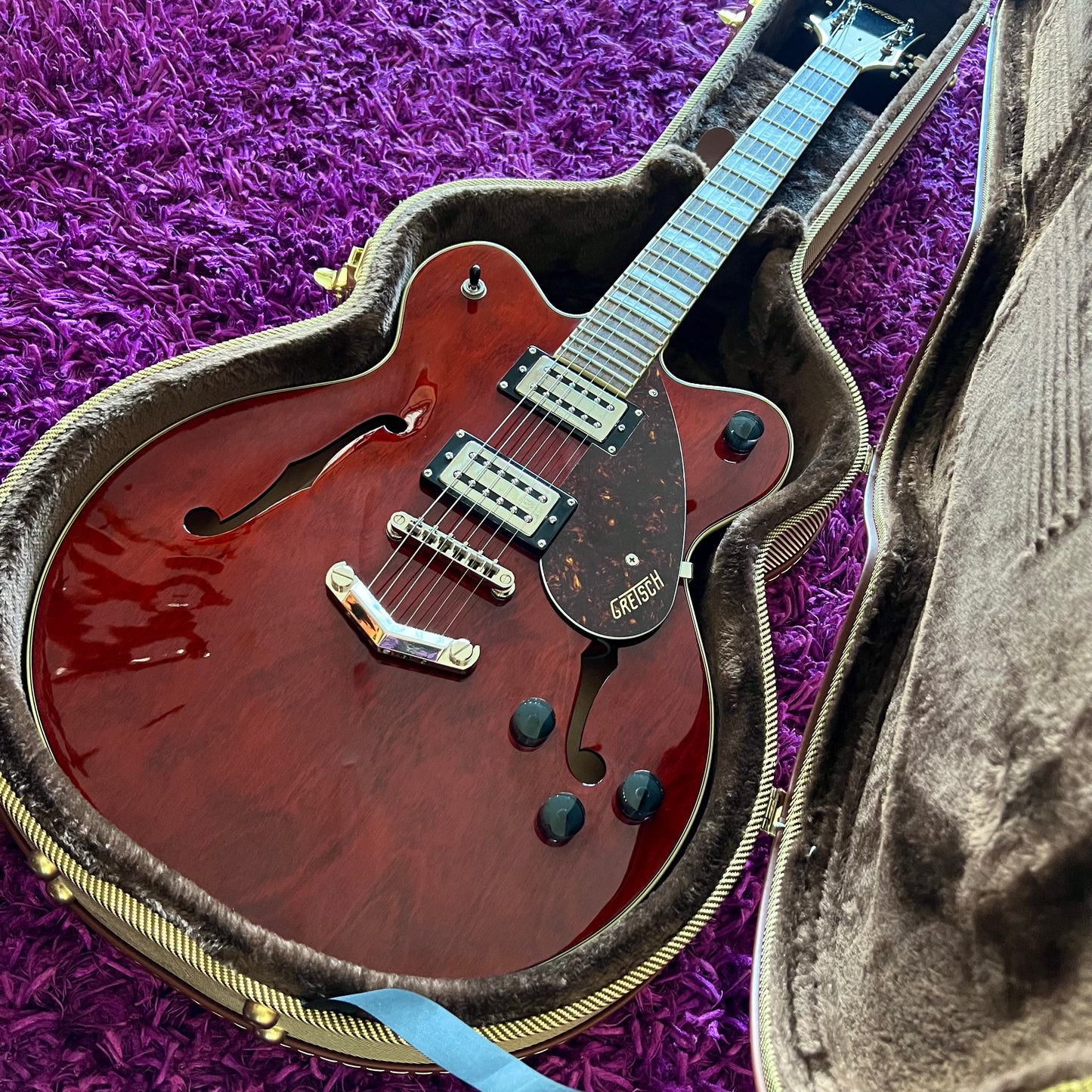 Gretsch G2622 Streamliner Centre Block Double Cut V-Stoptail (Walnut) (w/ HSC)