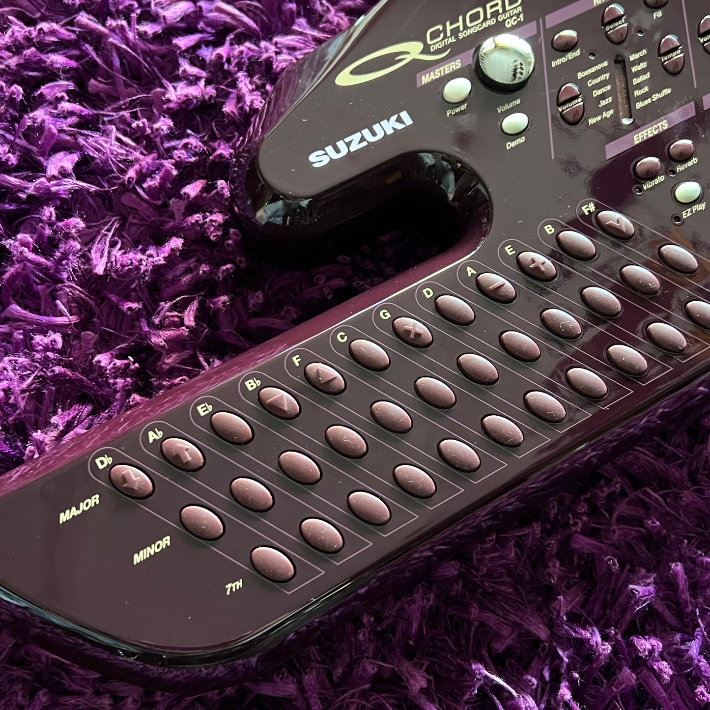 2000s Suzuki Q-Chord QC-1 MIDI Omnichord Digital Chord Synthesizer & Drum Machine