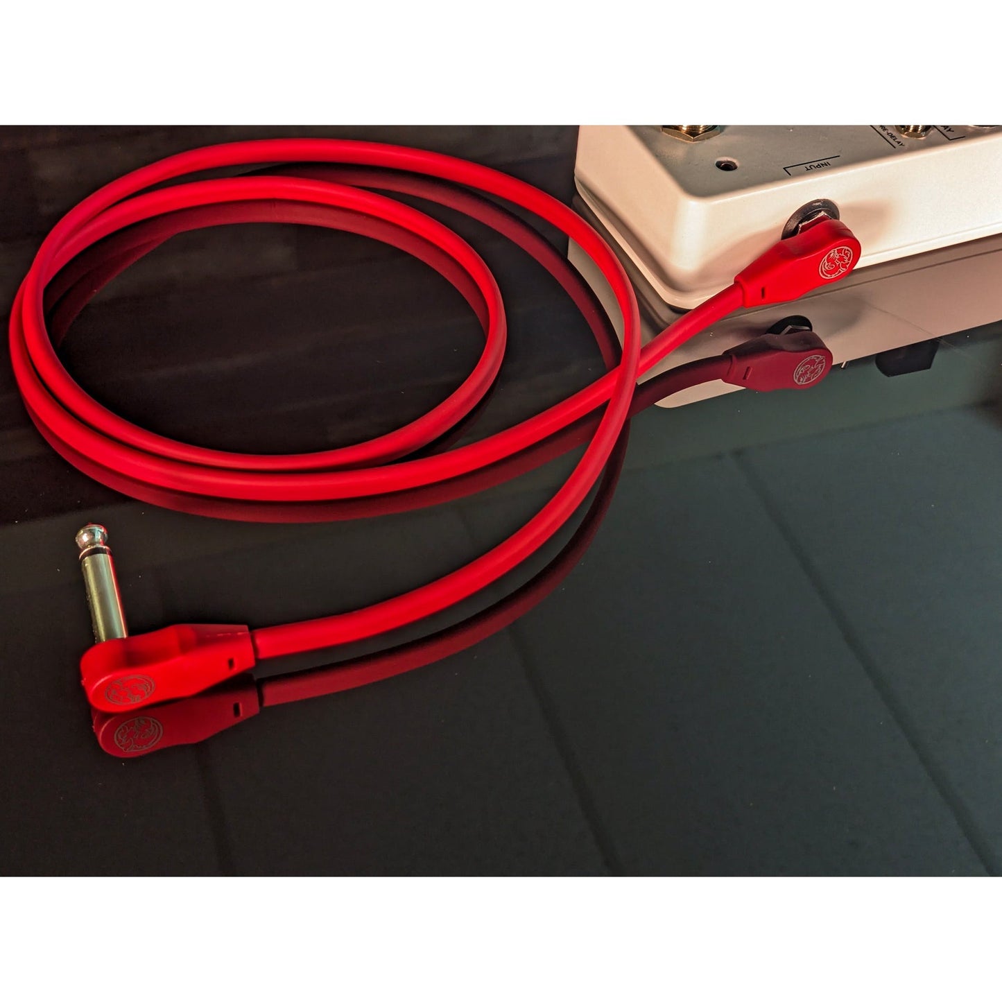 Pig Hog Lil' Pigs Low Profile 1 Foot Patch Cables, 2 Pack - Candy Apple Red