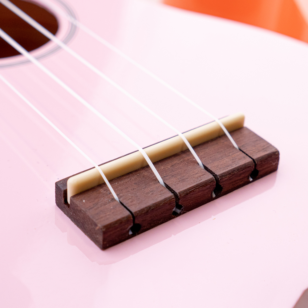 Ashton UKE120SPK Soprano Ukulele w/ Bag (Shell Pink)