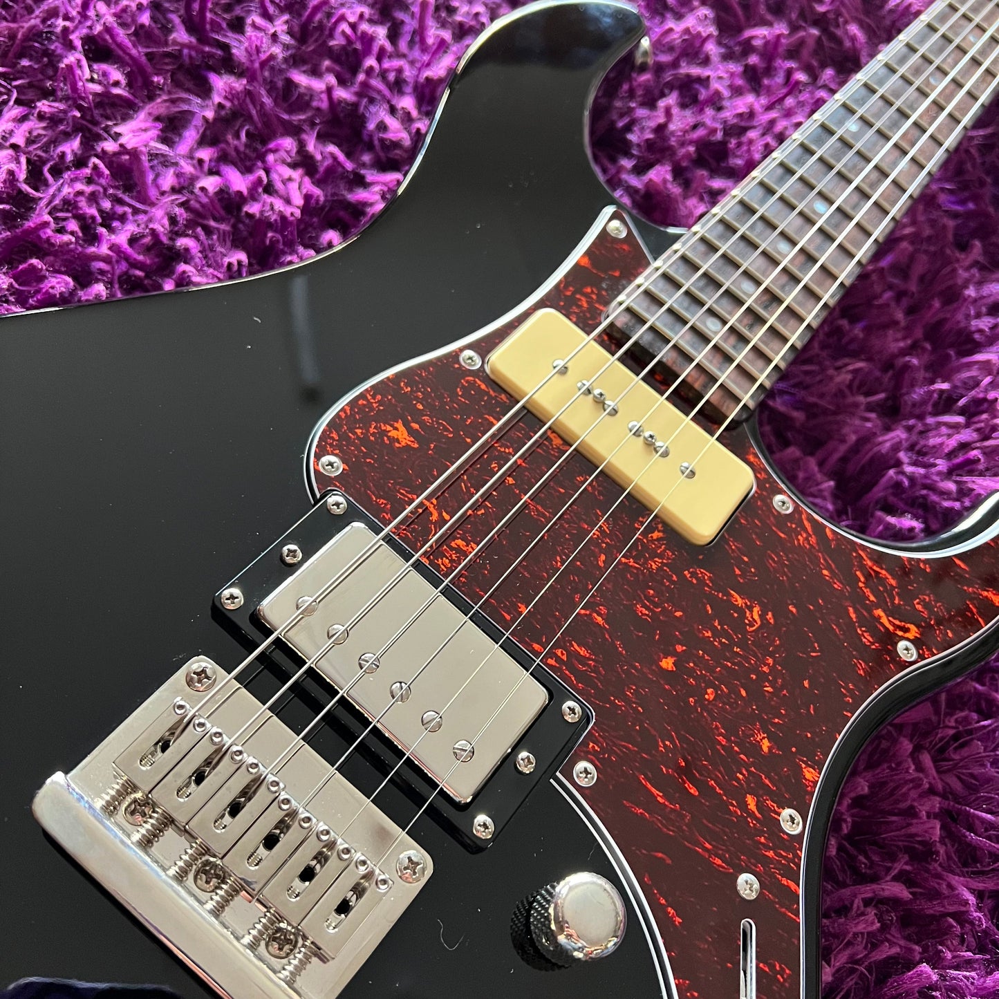Yamaha Pacifica 311H Electric Guitar Black (PAC311HBL)