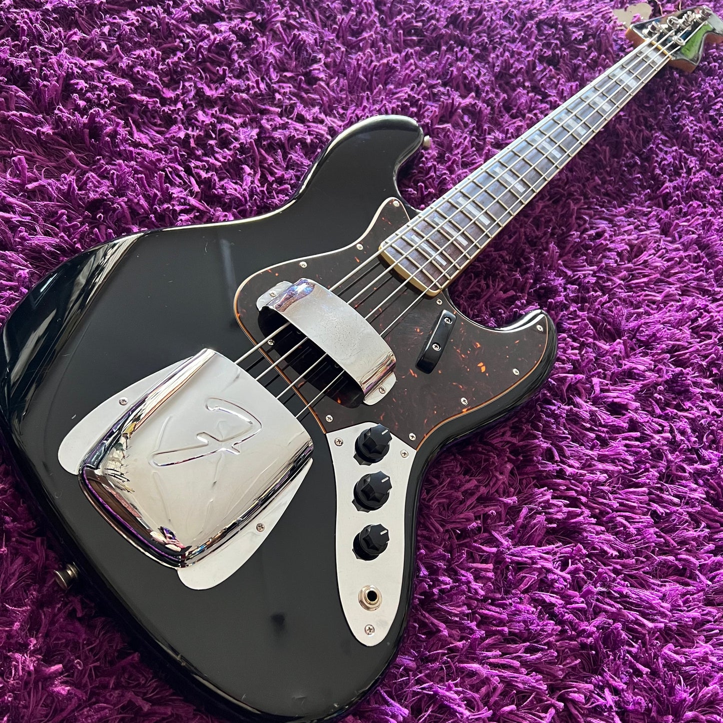 2005 Fender Jazz Bass '75 Reissue JB75R Matching Headstock Black (MIJ)