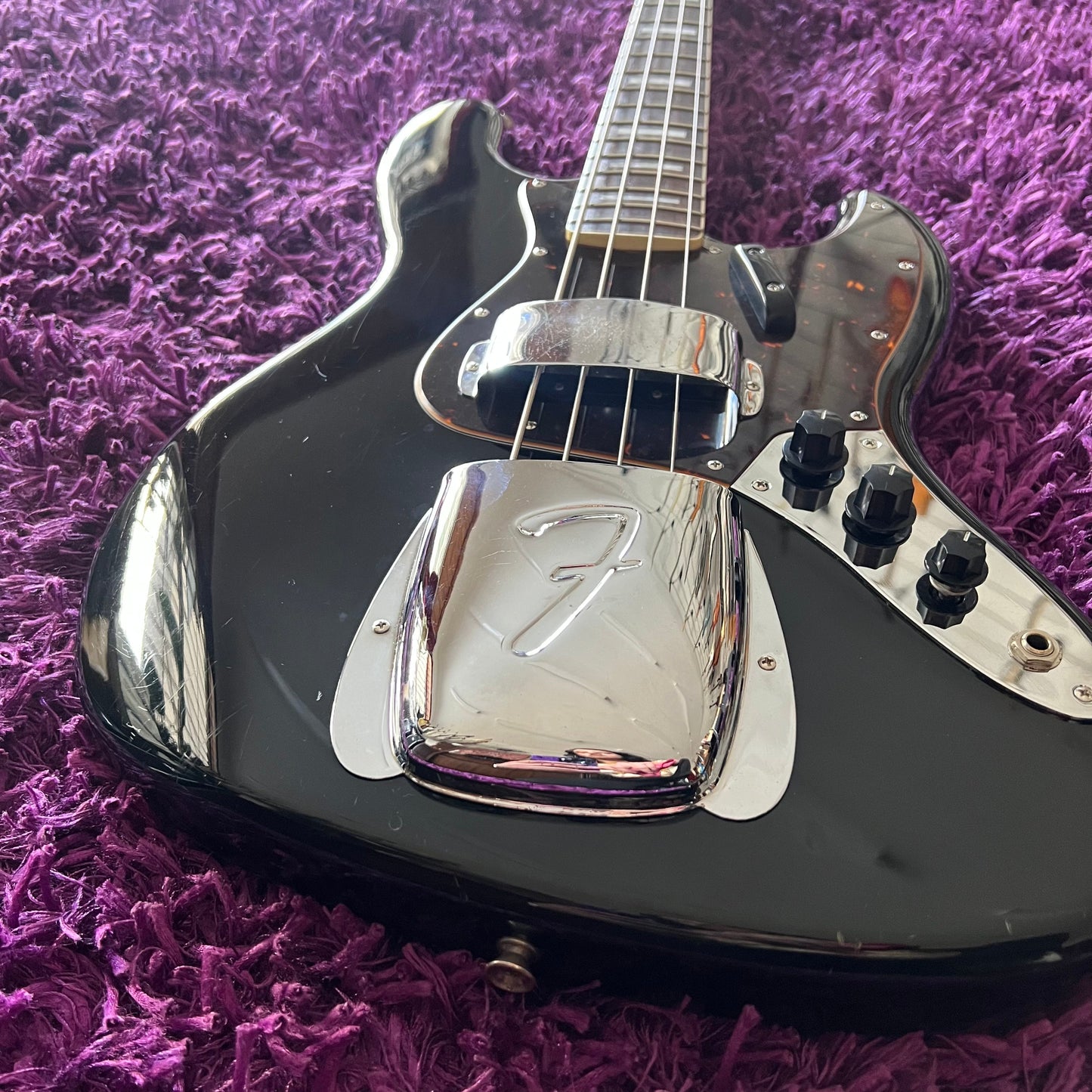 2005 Fender Jazz Bass '75 Reissue JB75R Matching Headstock Black (MIJ)