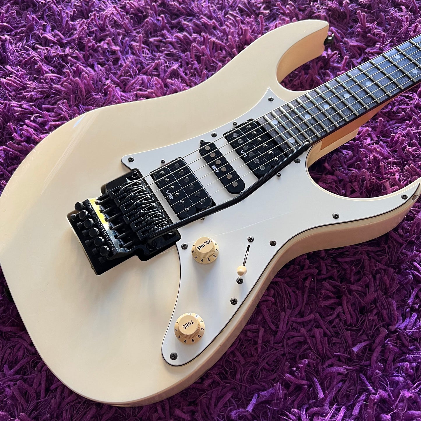 1991 Ibanez RG-550 White w/ Edge Tremolo (MIJ)