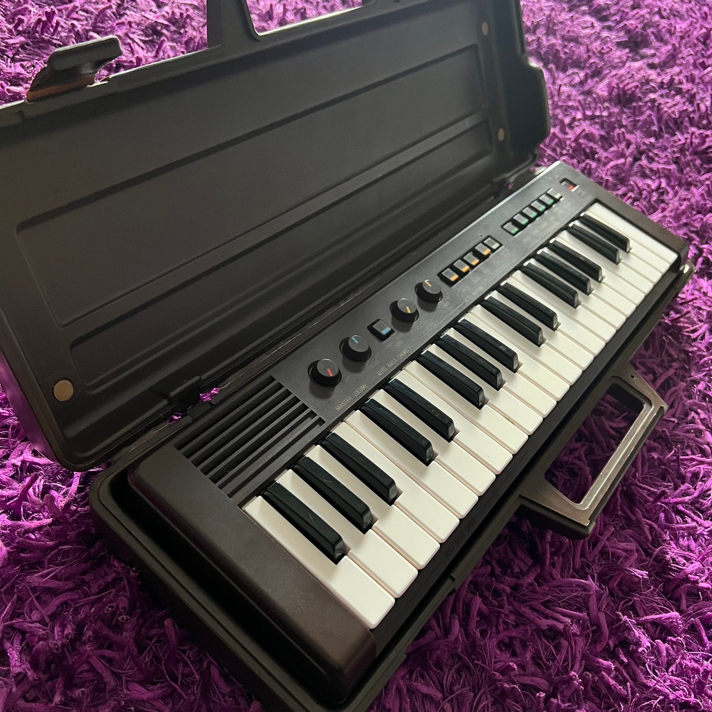Yamaha PS-2 PortaSound Retro FM Synthesizer (Matching Hardcase)