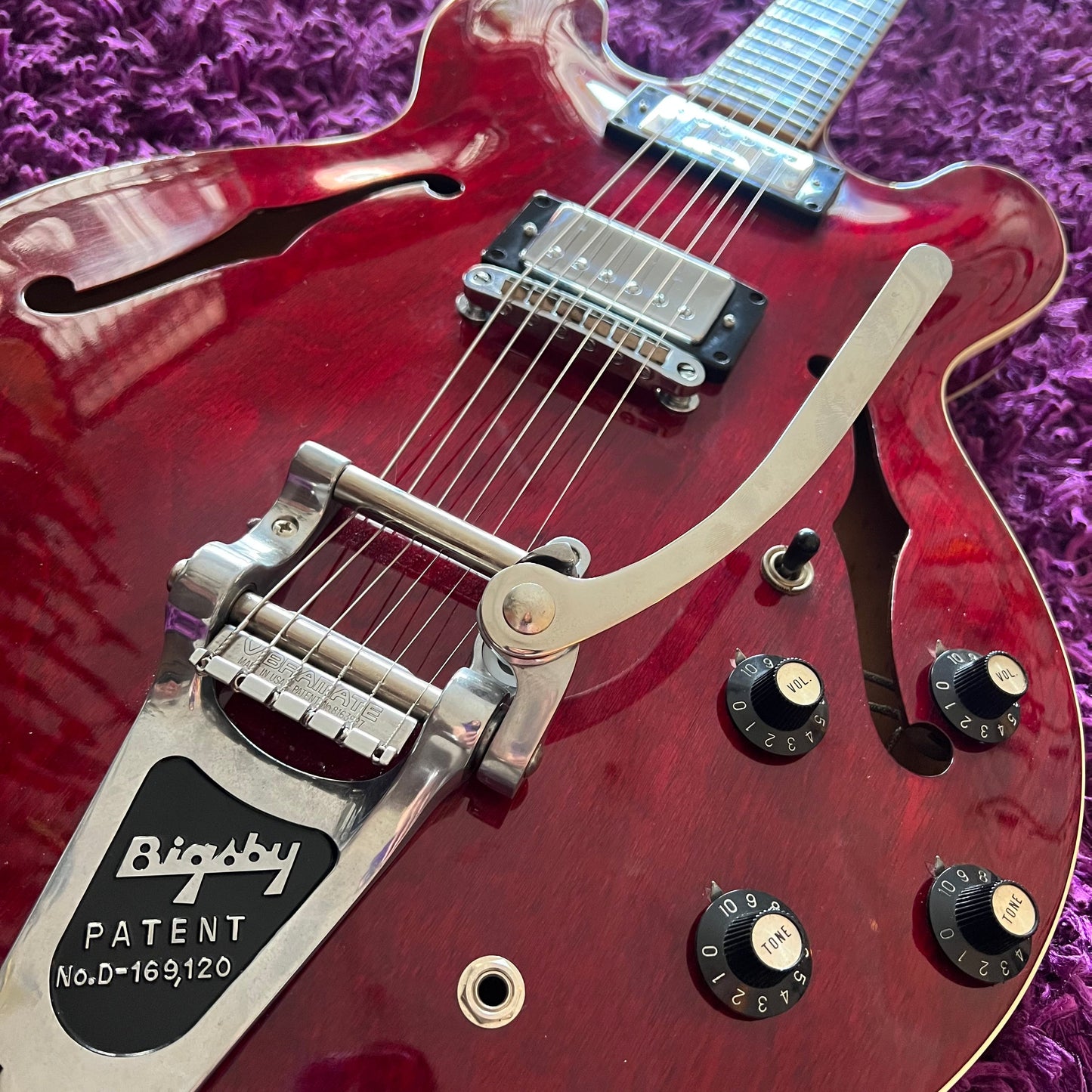 1975 Greco SA-550 Hollow Body (Gibson ES-330) (MIJ) (w/ OHSC)