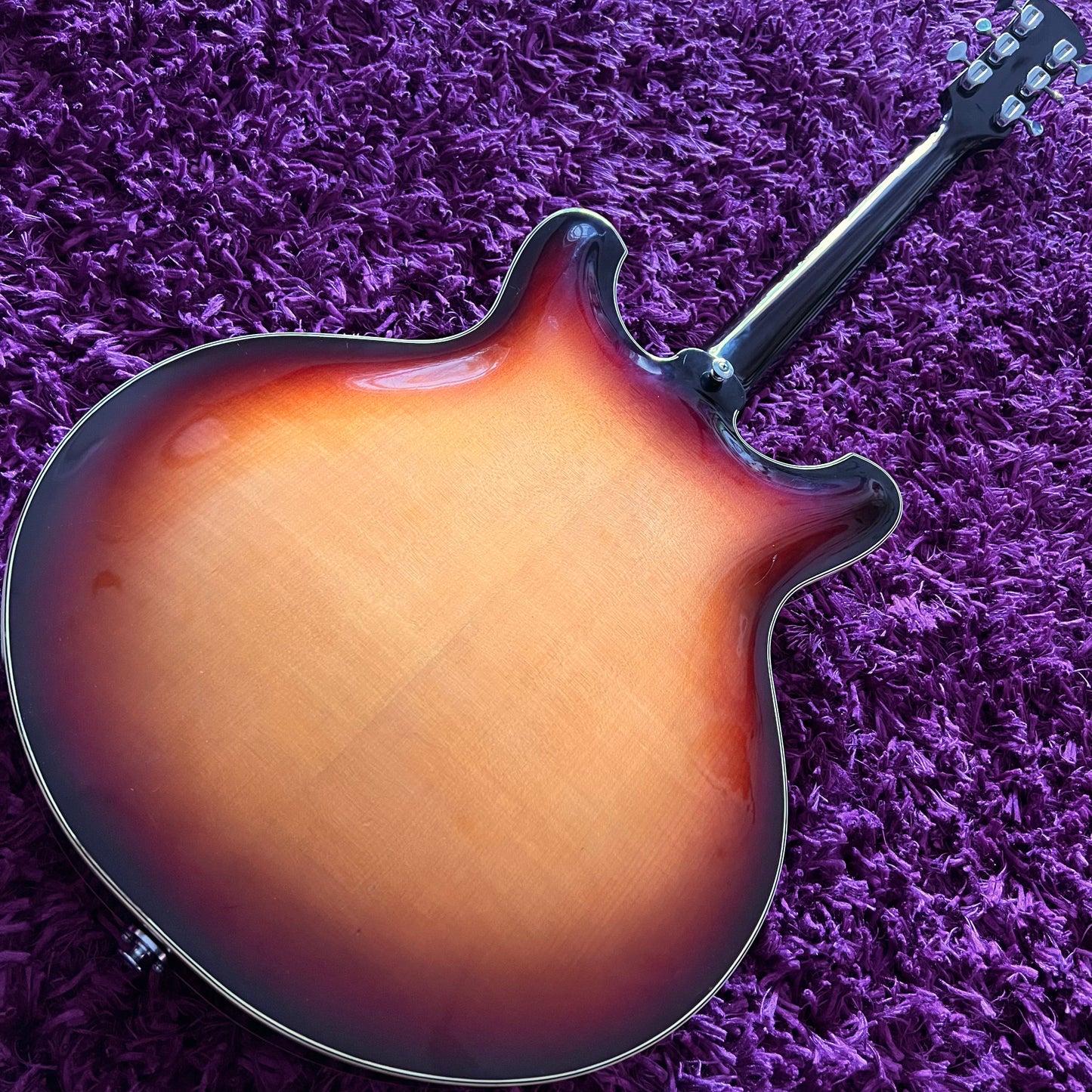 1967 Yamaha SA-50 Hollow Body 3 Tone Sunburst (w/ OHSC + Candy)