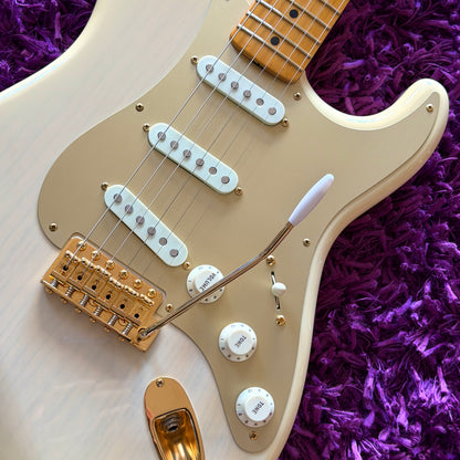 2018 Fender Traditional '50s Stratocaster White Blonde w/ Gold Hardware T50ST-AD (MIJ)