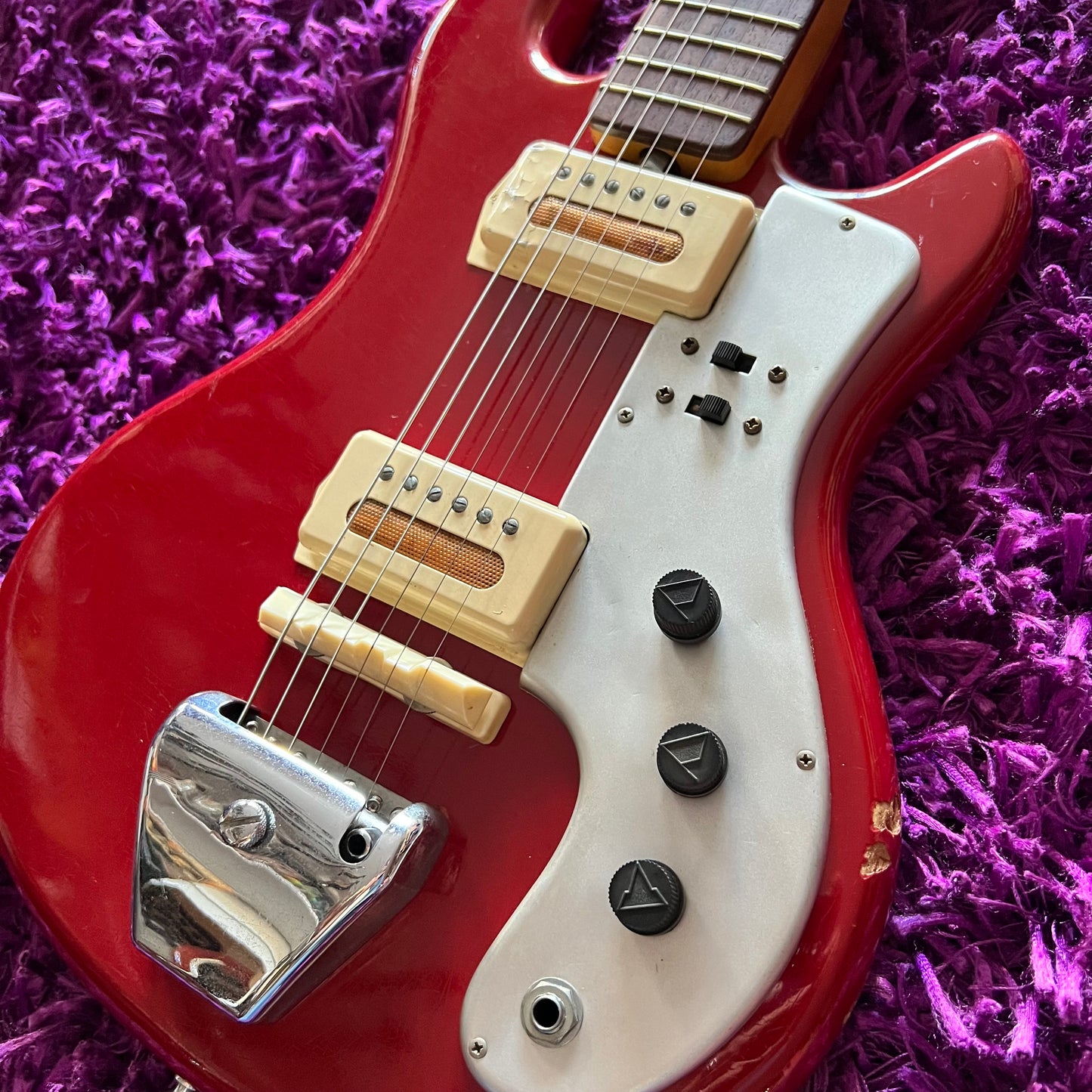 Late 1960s Guyatone LG-85T Red Vintage Japanese Electric Guitar