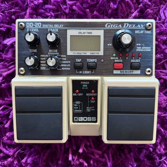 Boss DD-20 Giga Delay Twin-Pedal