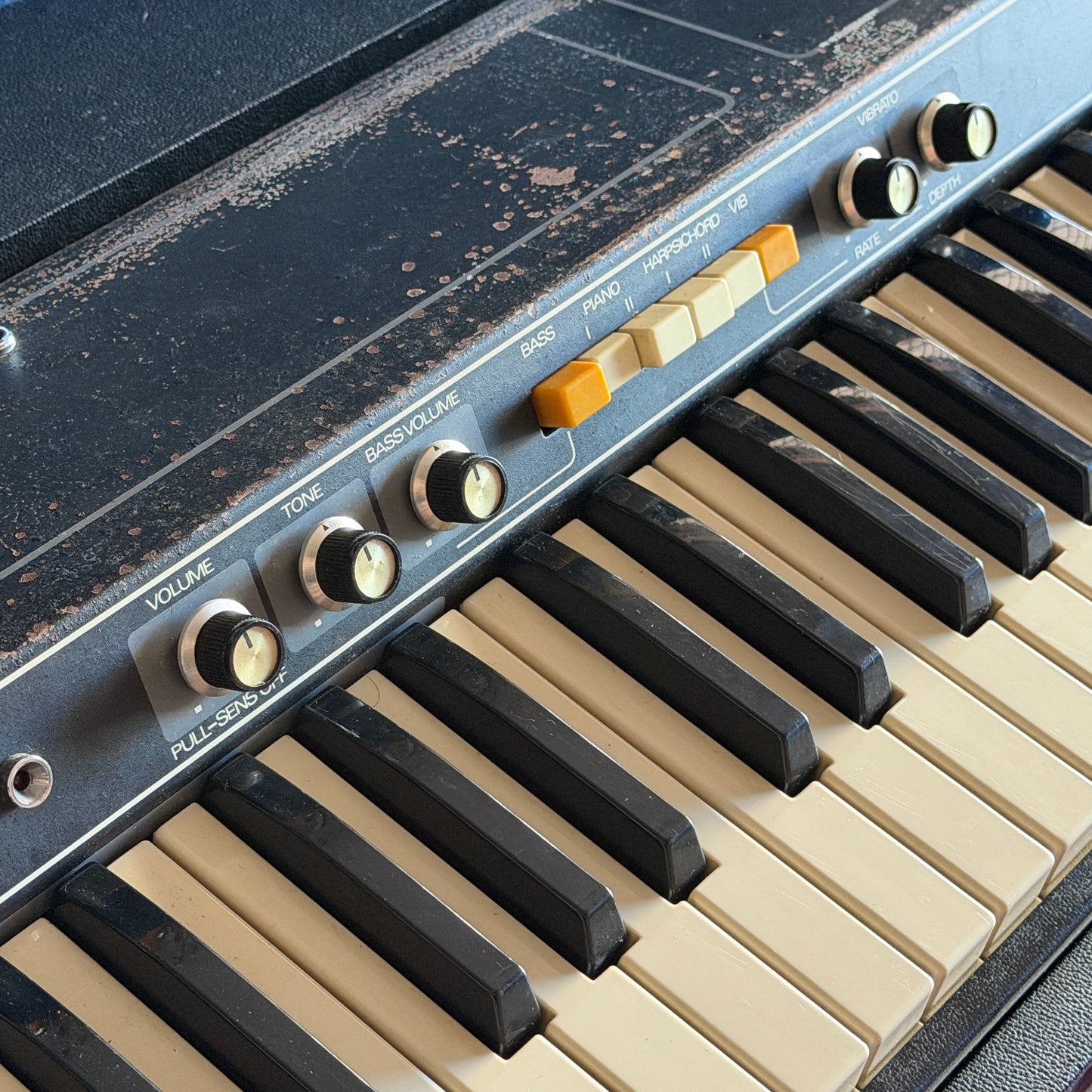 1970s Roland EP-30 Electric Piano Suitcase Enclosure (MIJ) (240V)