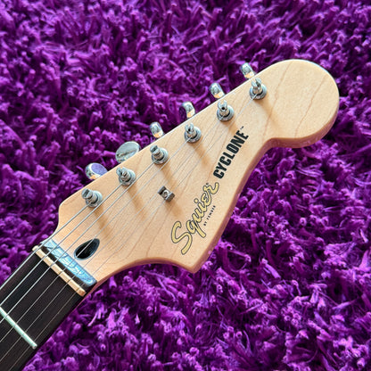 2020 Squier Paranormal Series Cyclone Daphne Blue