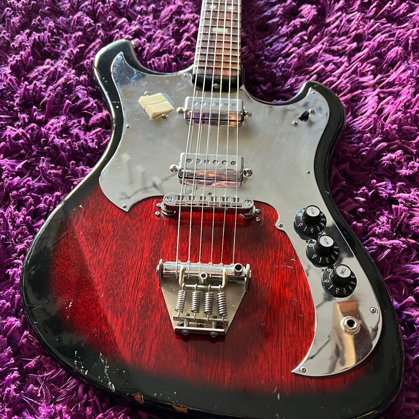 Mid 1960s Guyatone/Kawai Kingston Offset Electric Guitar (MIJ)