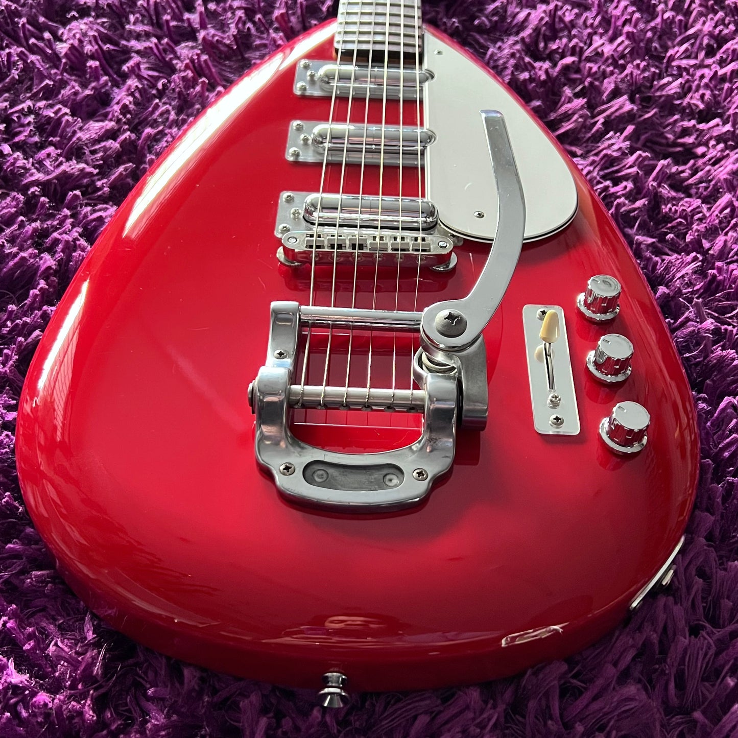 1990s ROX by Combat Guitars (VOX) Mark VI Teardrop Red (MIJ)