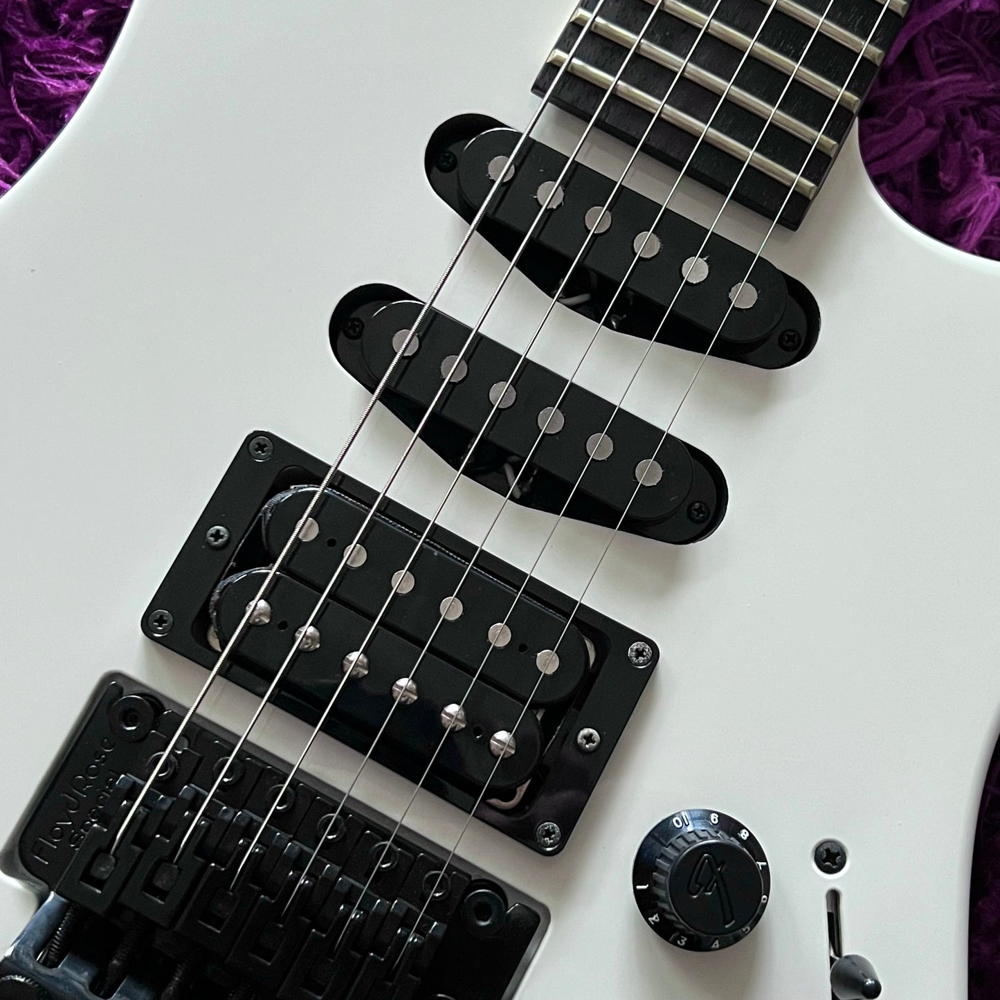 2020 Fender Limited Edition HM Strat Bright White Super Strat (MIJ) (w/ HSC)