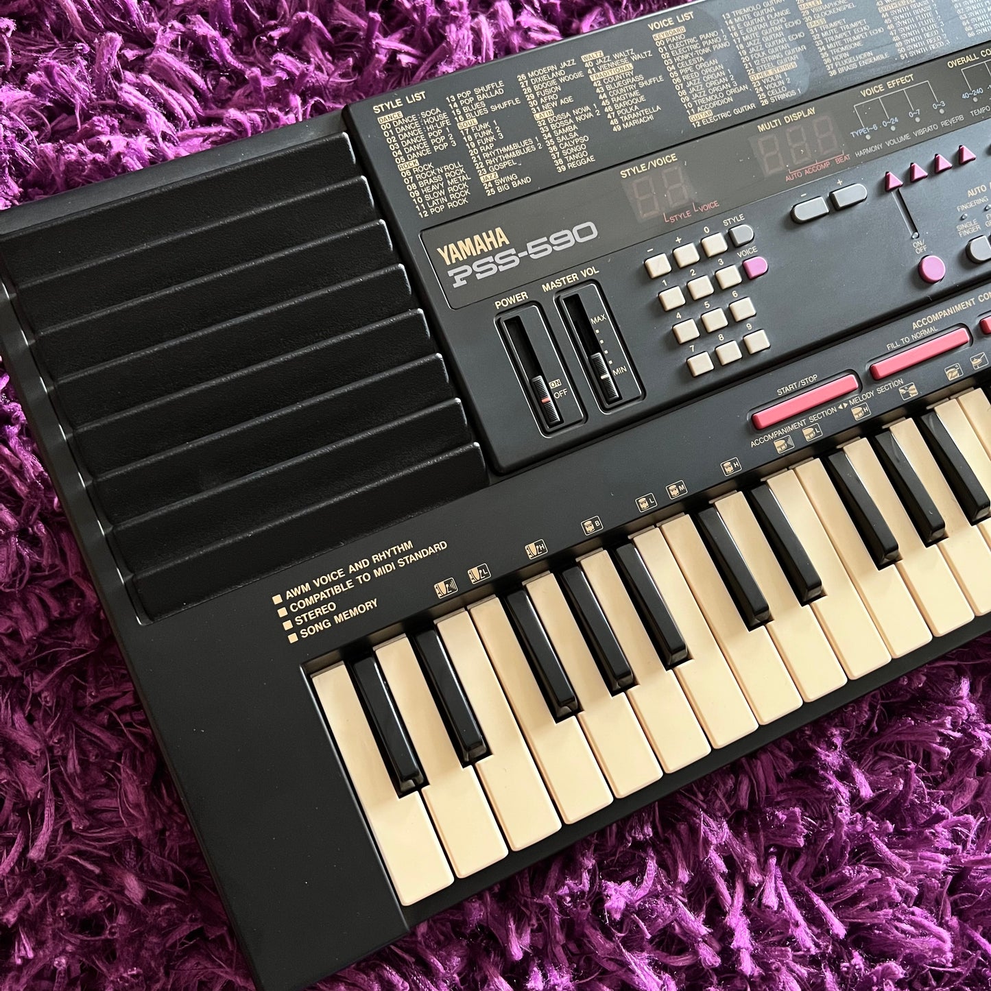 Yamaha PSS-590 PortaSound 90s AWM/FM Synthesizer Workstation w/ MIDI + Original Box & Manual