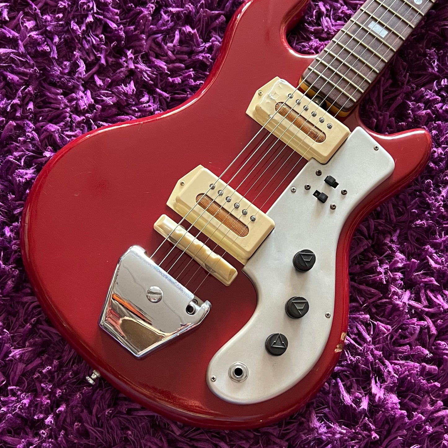 Late 1960s Guyatone LG-85T Red Vintage Japanese Electric Guitar