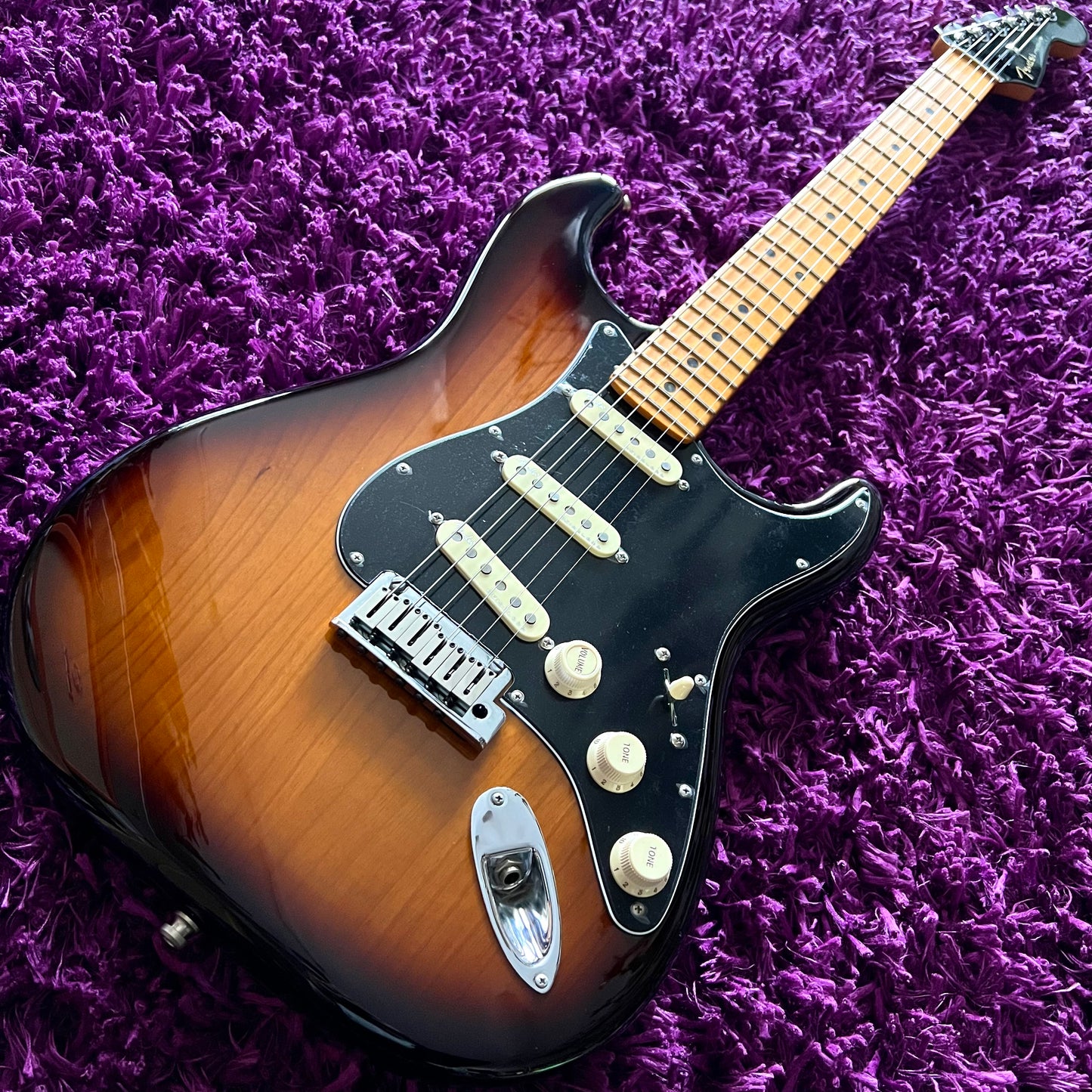 2021 Fender American Ultra Stratocaster Luxe 2-Colour Sunburst Maple Fingerboard (w/ OHSC)