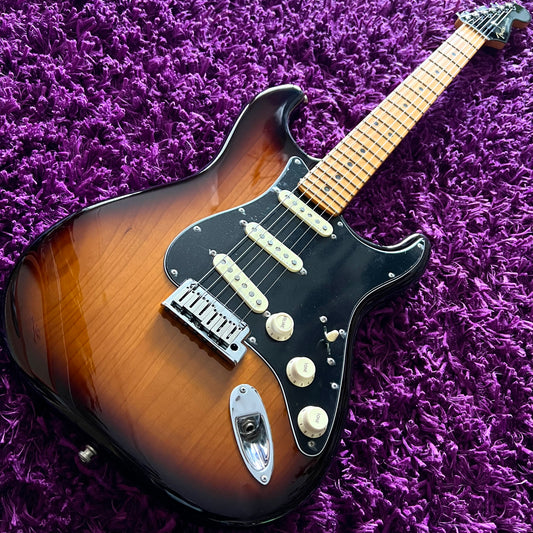 2021 Fender American Ultra Stratocaster Luxe 2-Colour Sunburst Maple Fingerboard (w/ OHSC)