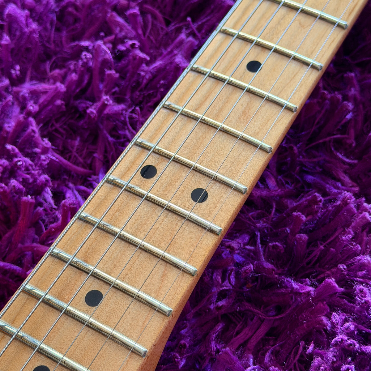 2022 Fender Player Stratocaster Capri Orange, Maple Neck (Made in Mexico)
