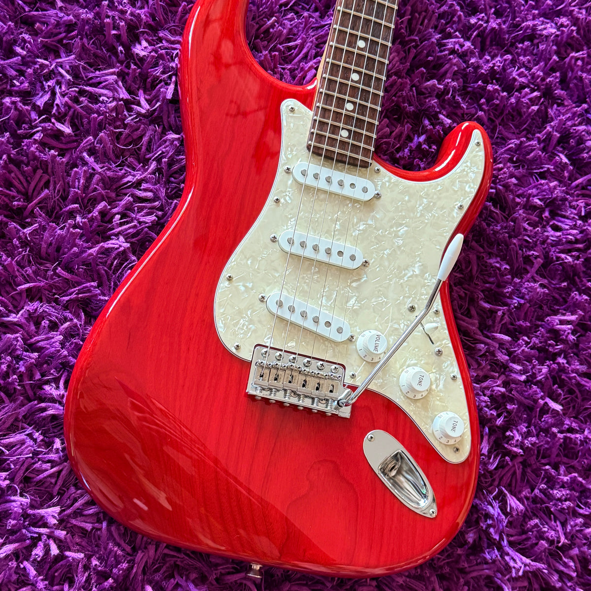2012 Fender Stratocaster ST-62ASH Transparent Red (Matching Headstock) (MIJ)
