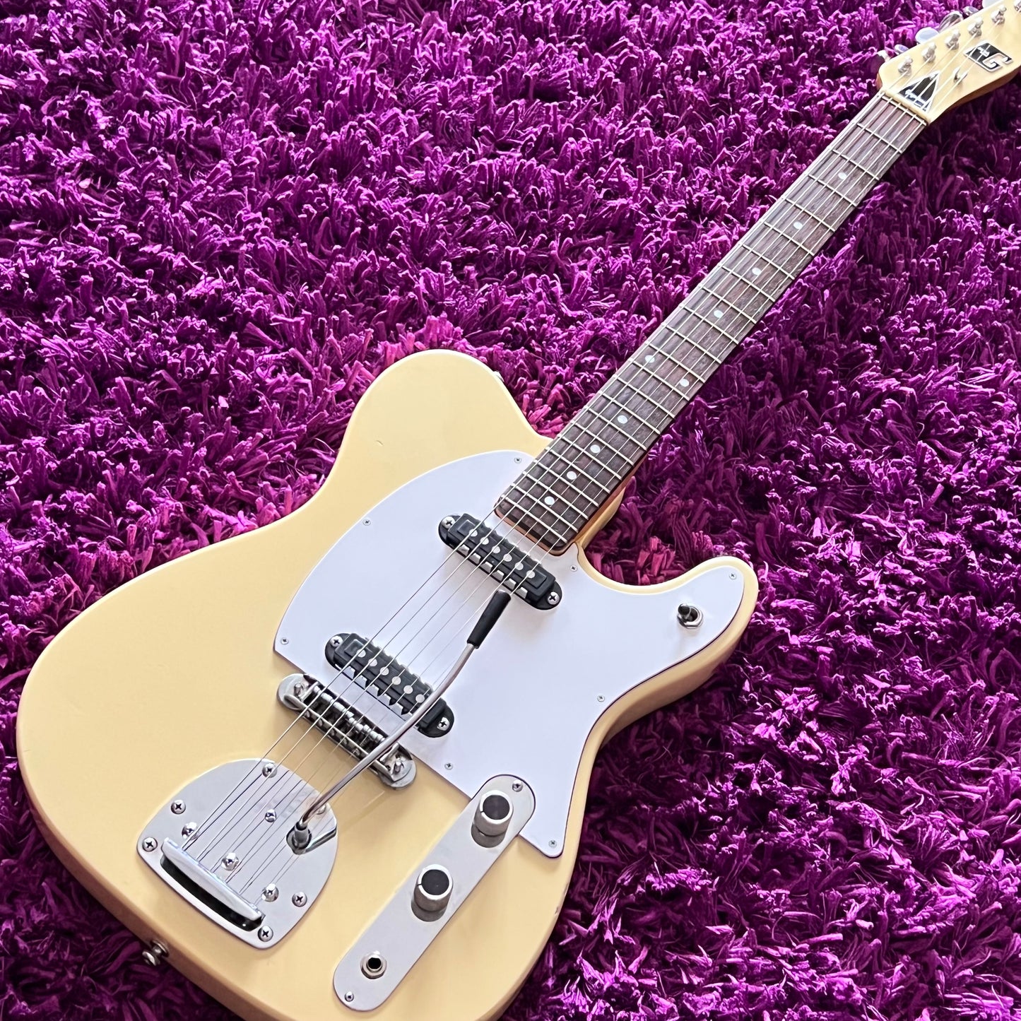 Early 1970s Guyatone LG-20 Telecaster/Jaguar Bizarre Hybrid Guitar Vintage White (MIJ)