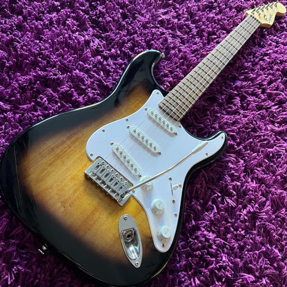 Fender Squier Affinity Electric Guitar Starter Package Brown Sunburst (w/ Amp, Stand & Gig Bag)