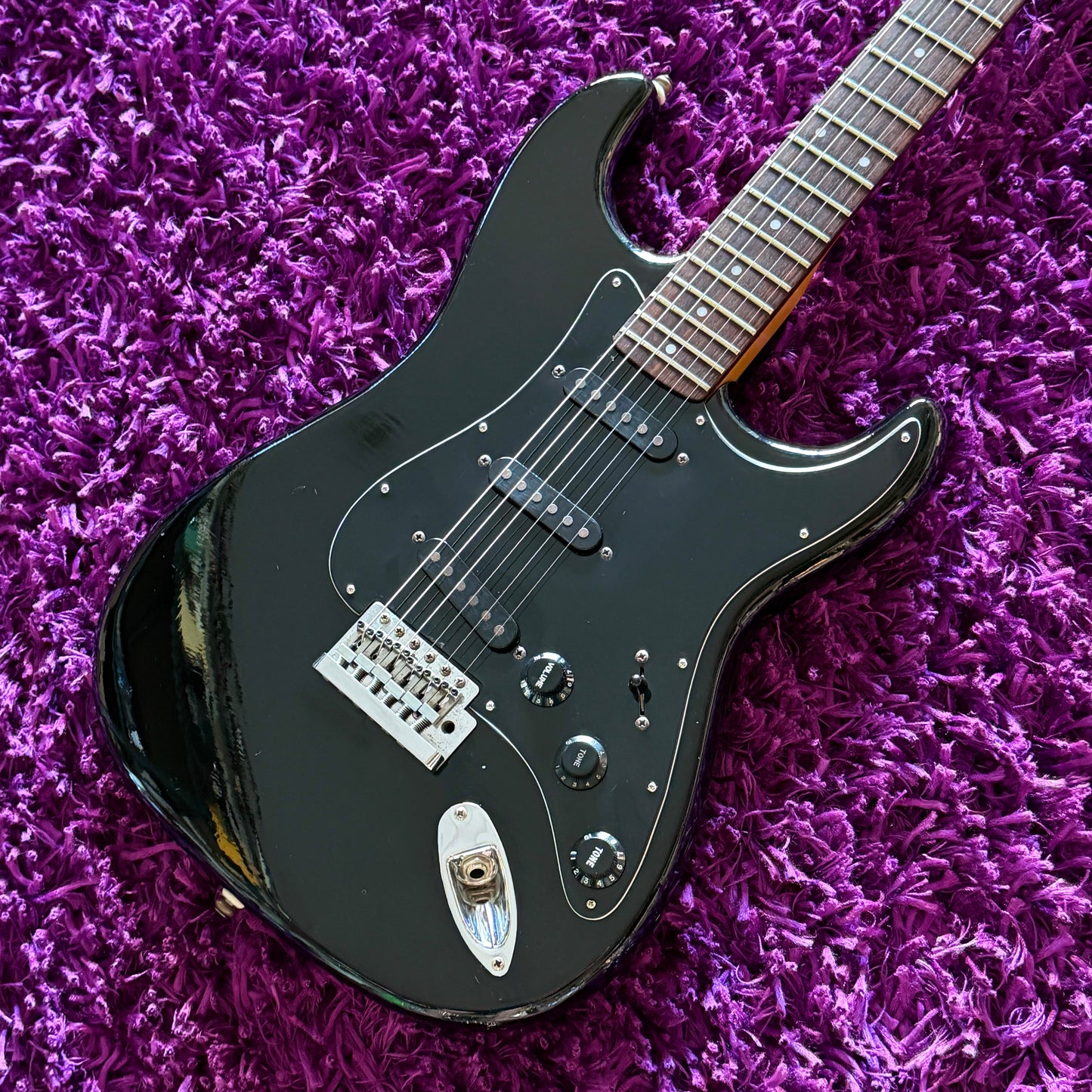 Late '80s/Early 90s Onyx (Samick) Stratocaster Black (Made in Korea)