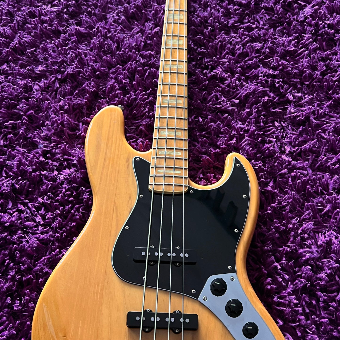 1999-02 Fender '75 Reissue Jazz Bass JB-75-US Natural (MIJ)