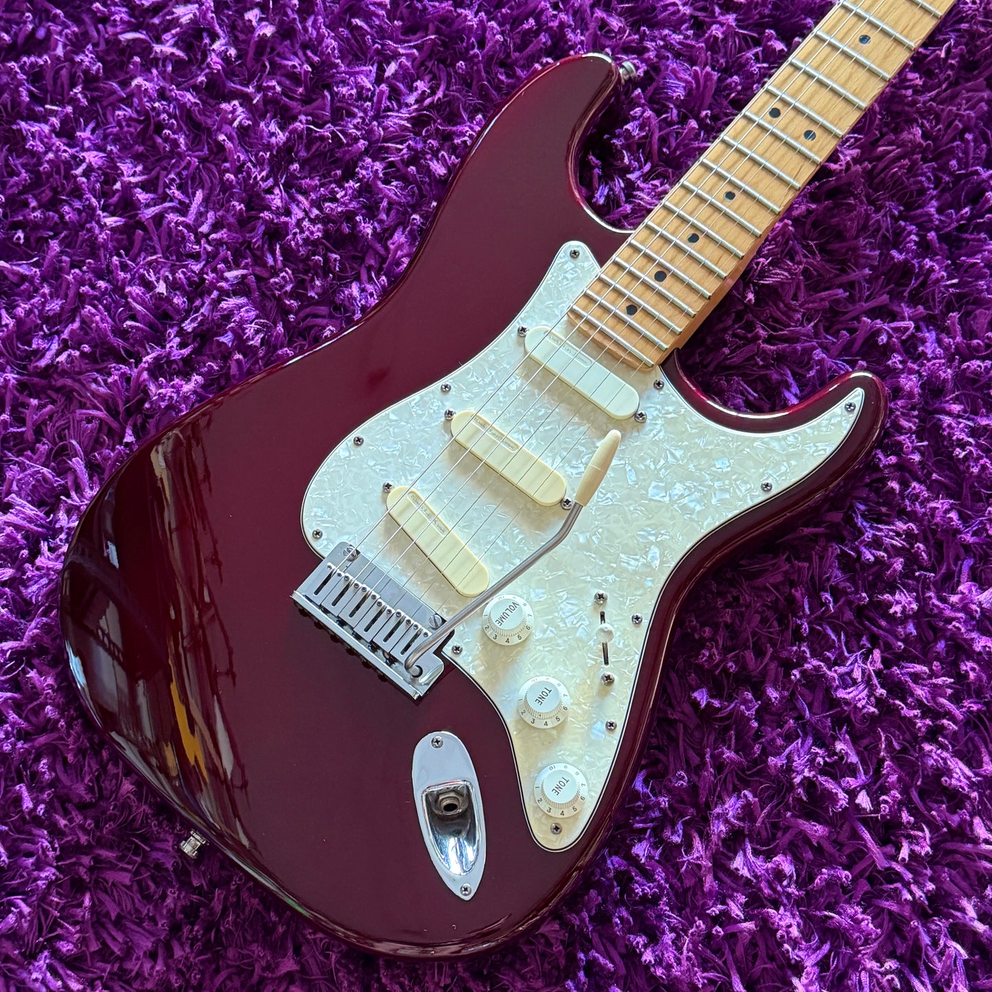 1993 Fender Stratocaster Plus Deluxe Midnight Wine (w/ SKB Hard Case) (Made in USA)