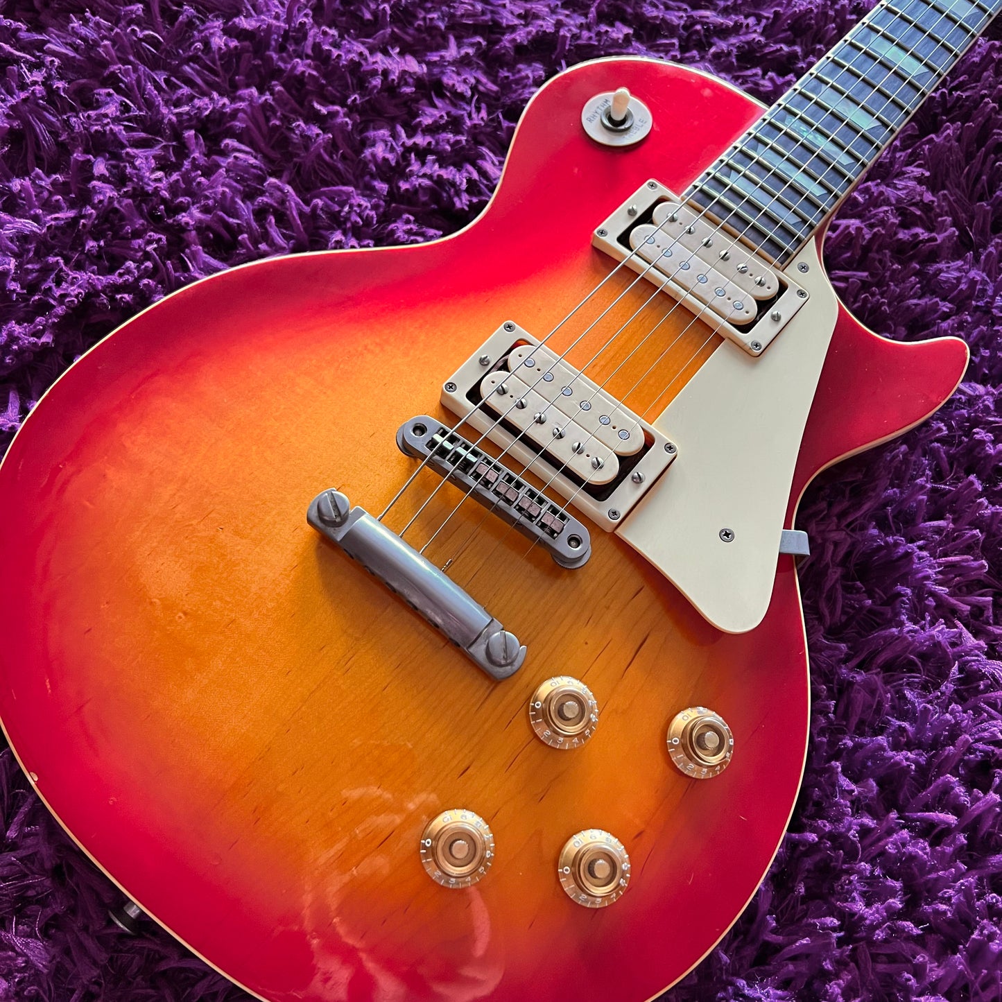 1979 Greco EG-900 Les Paul Standard Plain Maple Top Cherry Sunburst (MIJ Fujigen)