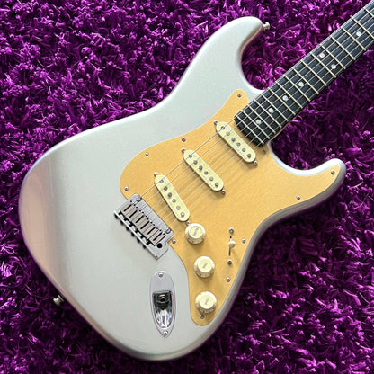 2021 Fender Limited Edition American Ultra Stratocaster Quicksilver (Chicago Music Exchange Exclusive) (w/ OHSC)