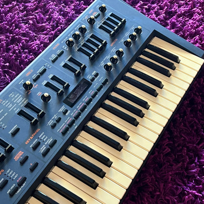 Late 1990s Roland JP-8000 Polyphonic Analog Modelling Synthesizer (Factory 240V)