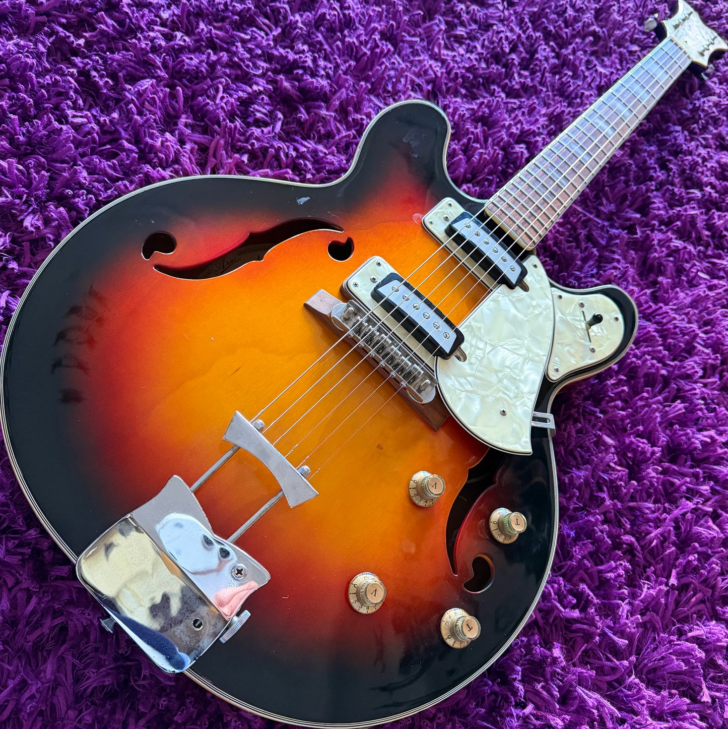 Late-1960s Aria Diamond 1202T Hollow Body Electric Guitar (MIJ Matsumoku)