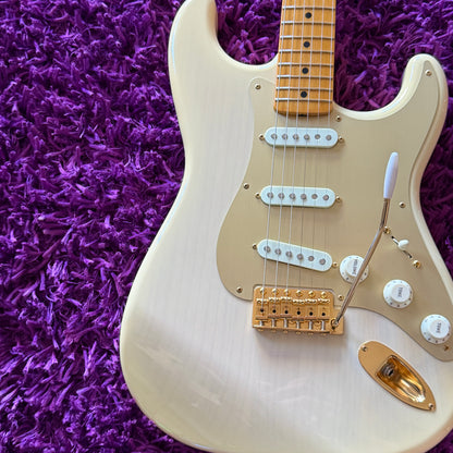 2018 Fender Traditional '50s Stratocaster White Blonde w/ Gold Hardware T50ST-AD (MIJ)
