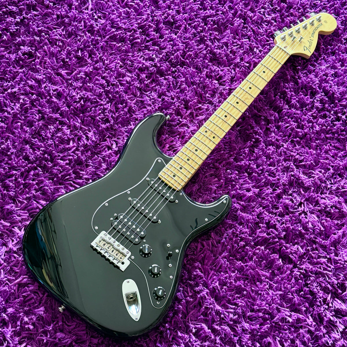 2018 Fender American Special Stratocaster HSS Black, Maple Neck (Made in USA)