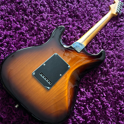 2021 Fender American Ultra Stratocaster Luxe 2-Colour Sunburst Maple Fingerboard (w/ OHSC)