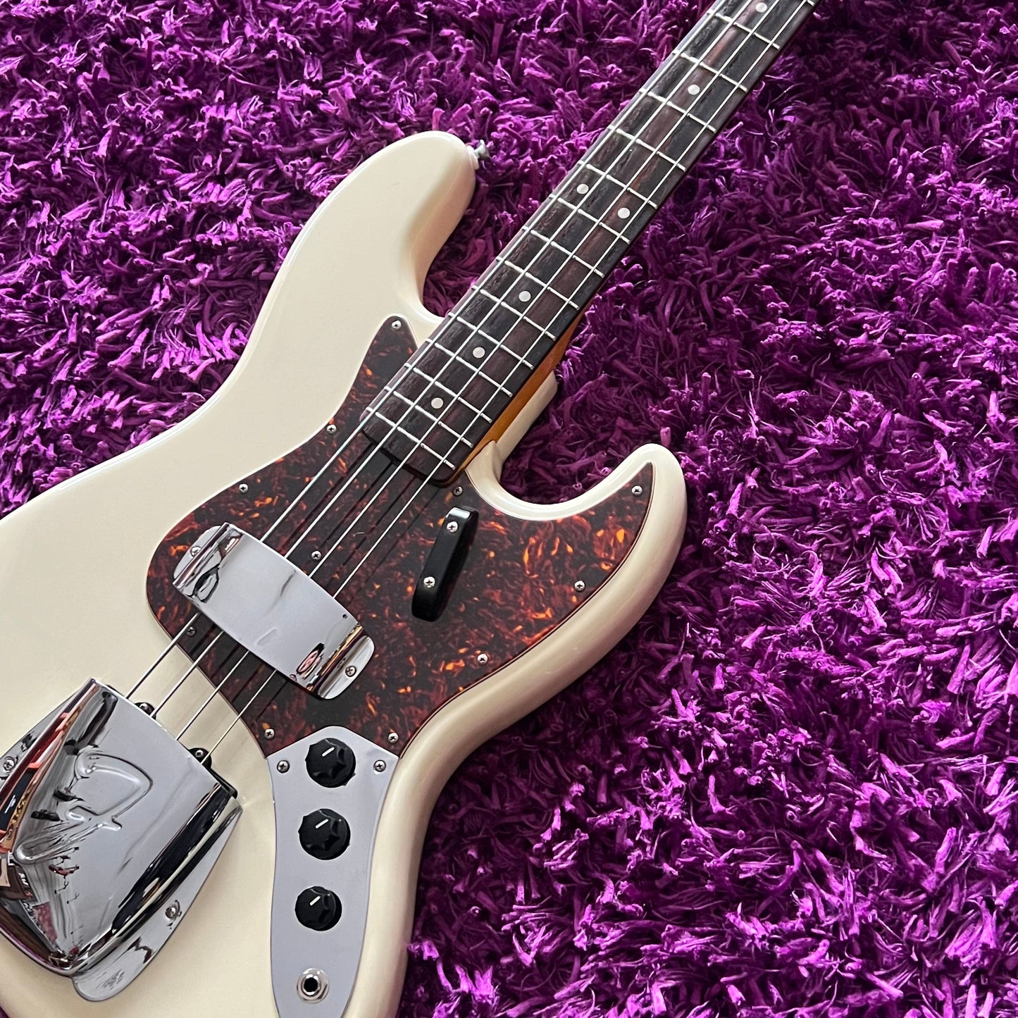 2002-04 Fender JB62-58/VWH Jazz Bass '62 Reissue