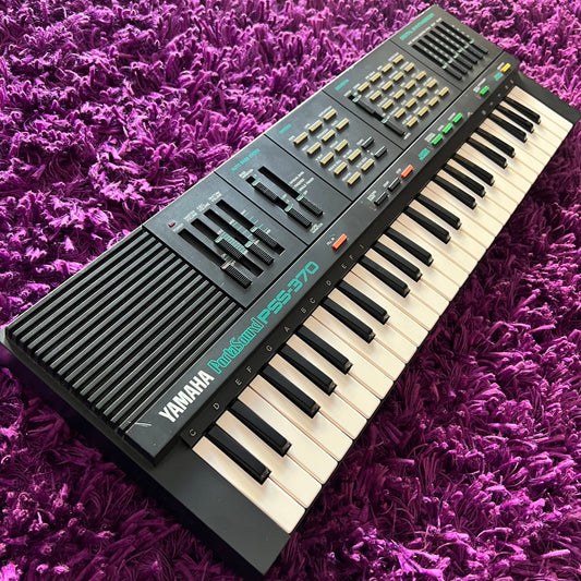 Yamaha PSS-370 PortaSound 80s FM Synthesizer Workstation (MIJ) (w/ Soft Case)