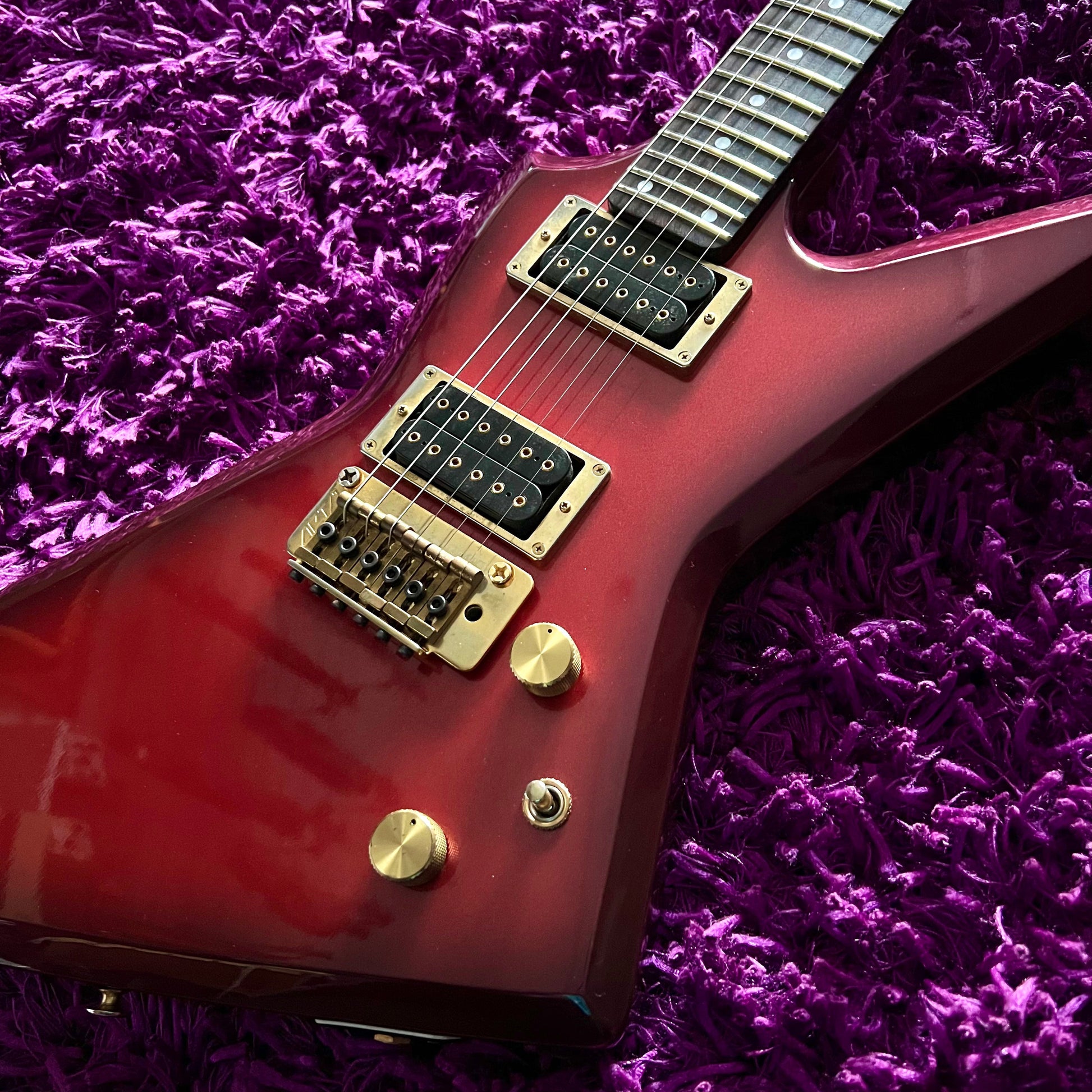 1982 Aria Pro II ZZ Custom Explorer Wine Red Burst (MIJ Matsumoku 1982 Aria Pro II ZZ Custom Explorer Wine Red Burst (MIJ Matsumoku