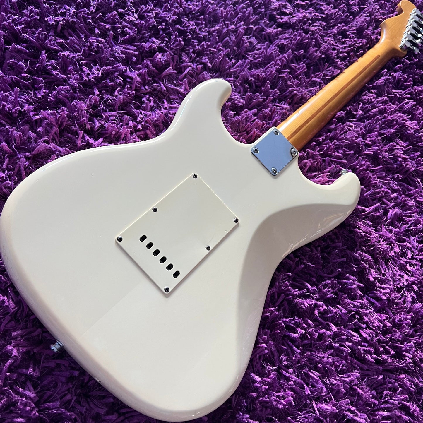 1986 Squier Stratocaster SST-30 Stratocaster Vintage White (E Serial MIJ)