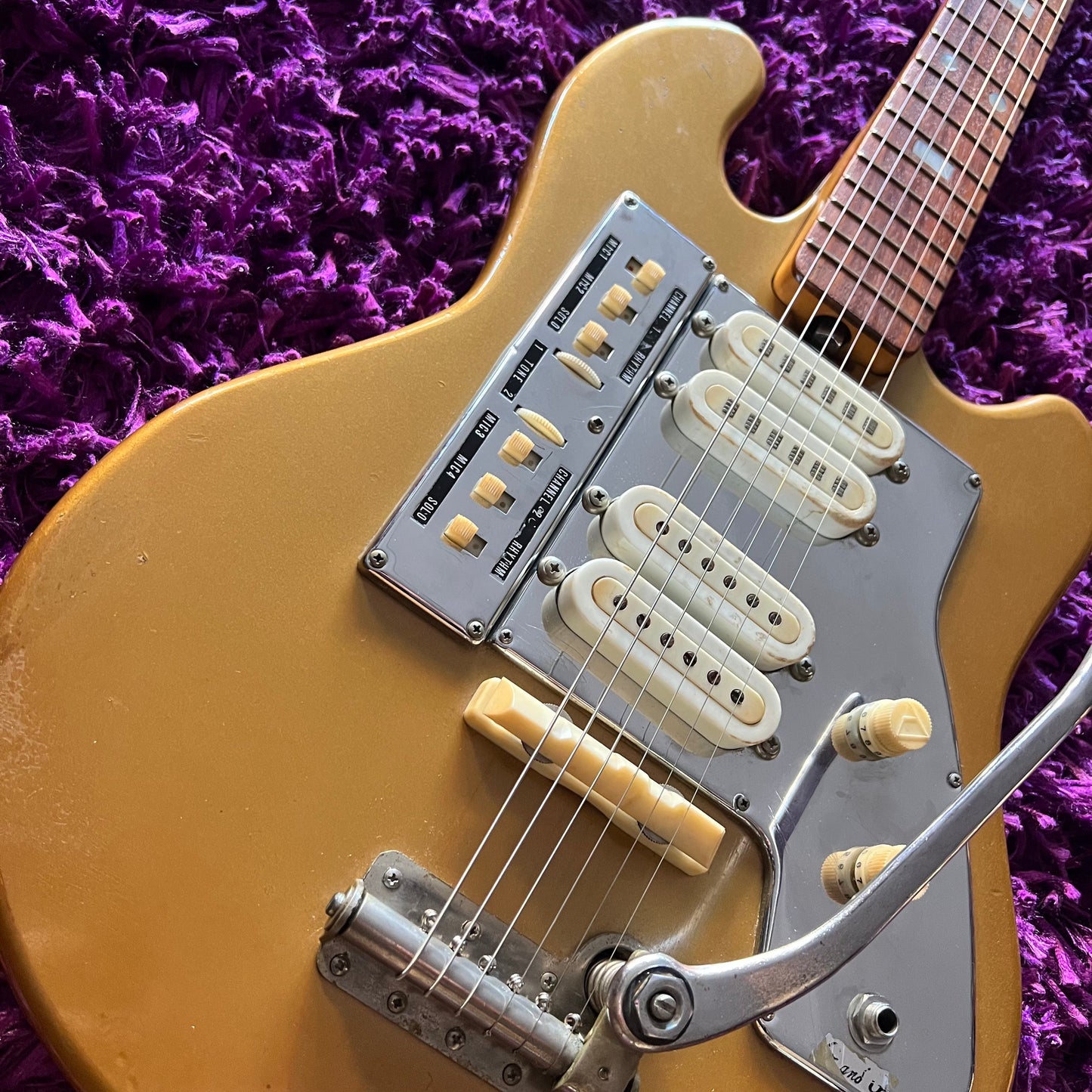 Early 1960s Guyatone LG-140T Electric Guitar (Rare Gold Nitro) (MIJ)