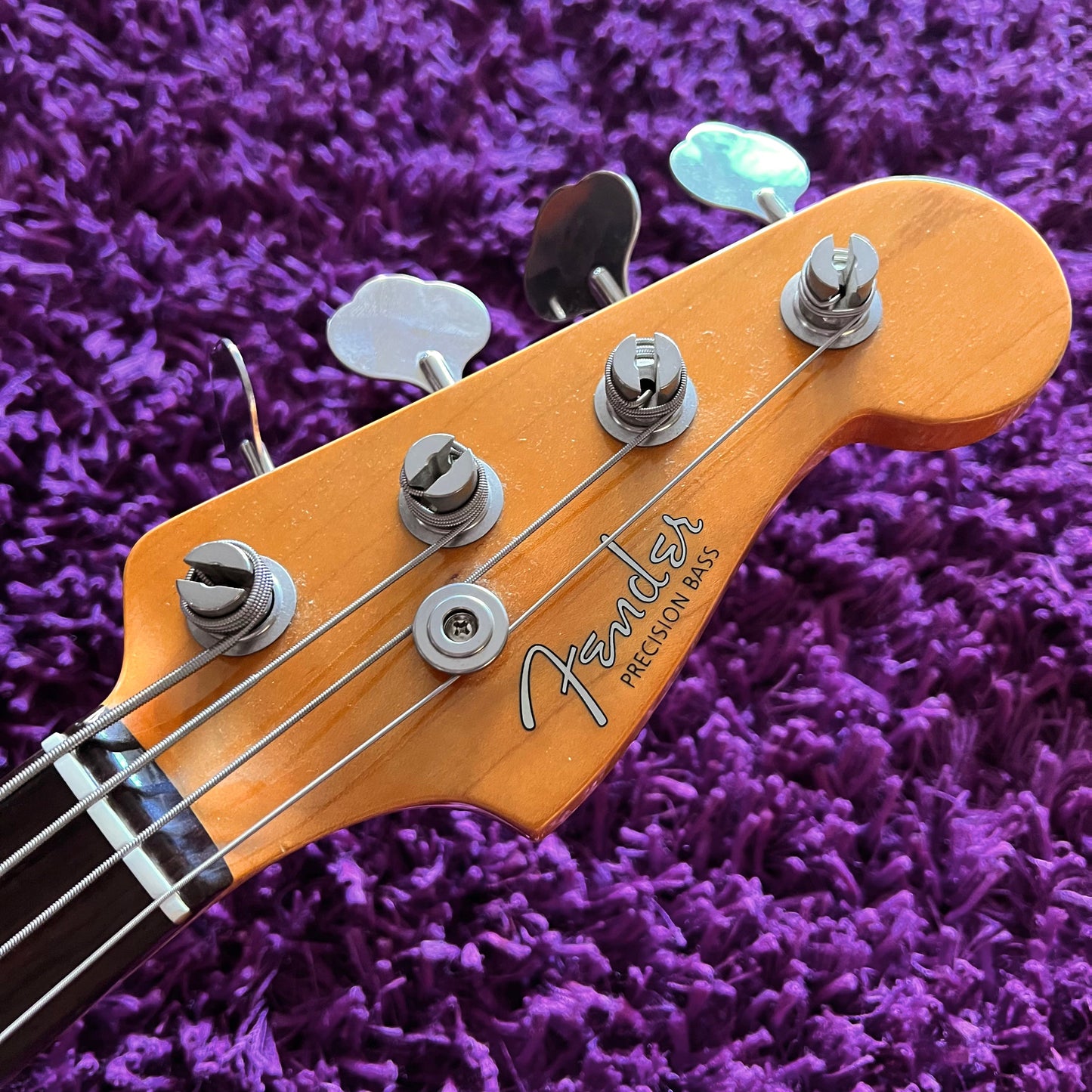 2004-05 Fender Precision Bass PB-62 '62 Reissue Vintage White