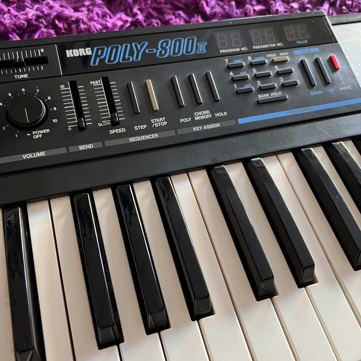 Korg Poly-800 II 80s Vintage Digital Analogue Polyphonic Synthesiser & Sequencer