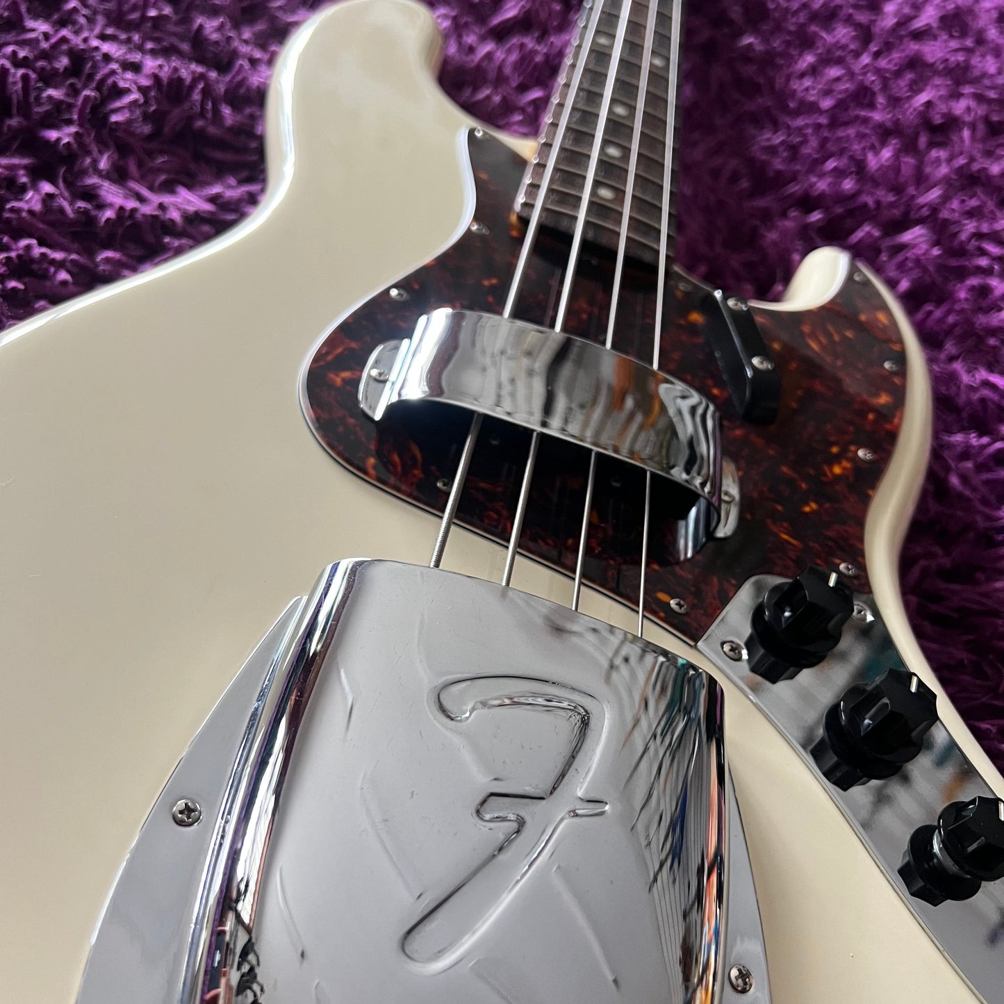 2002-04 Fender JB62-58/VWH Jazz Bass '62 Reissue