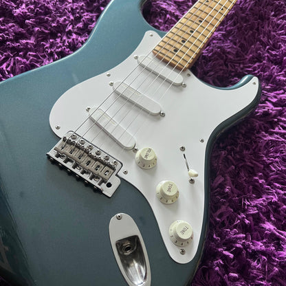 2002-04 Fender ST54-95LS '54 Stratocaster Reissue Lace Sensor Gun Metallic Blue (CIJ)