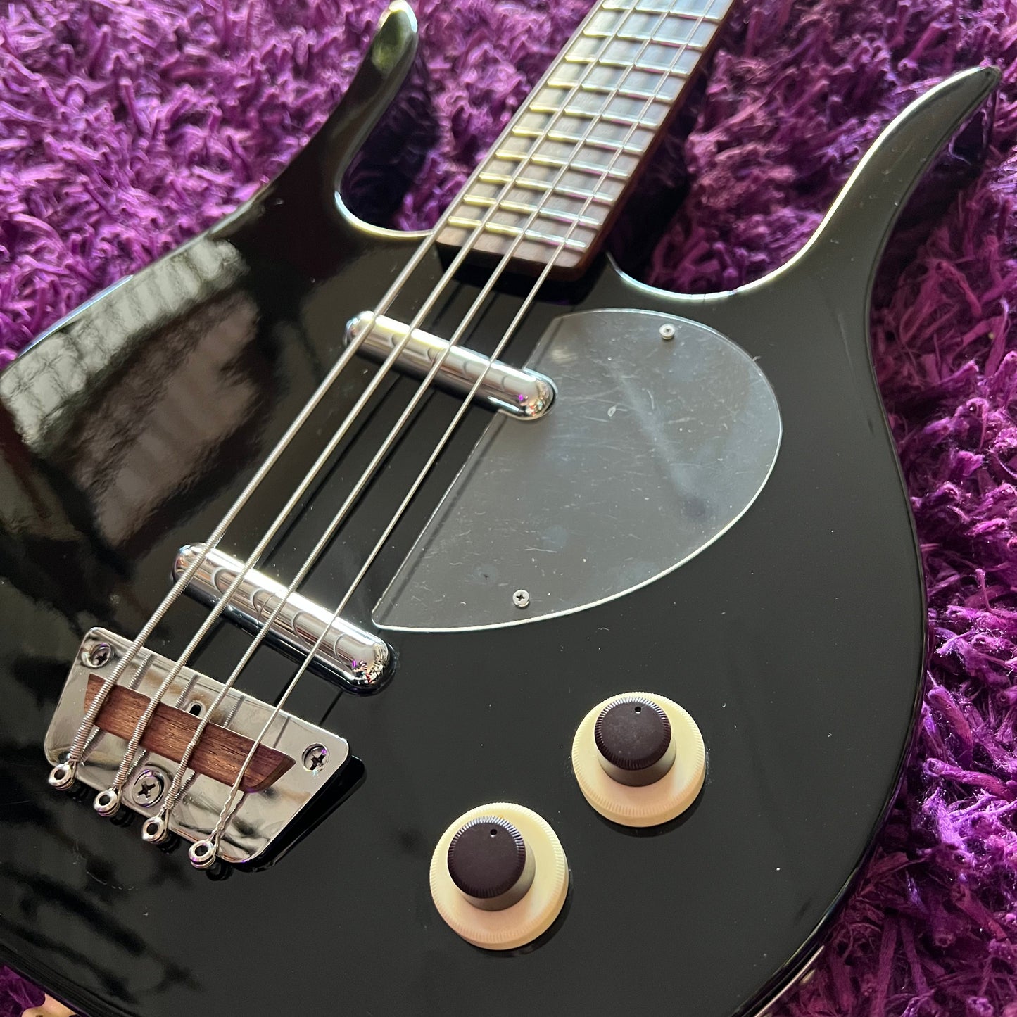 Danelectro Longhorn Bass Black Short Scale