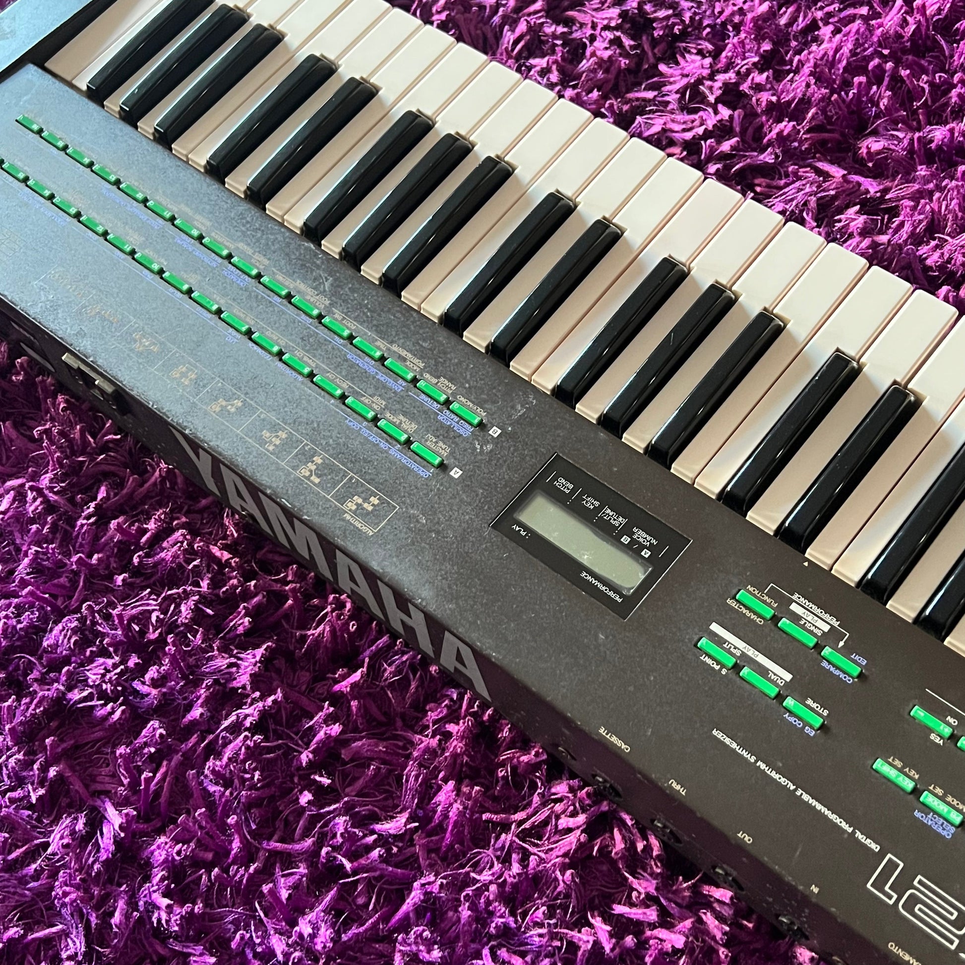 Yamaha DX21 アナログシンセ1985年 Yamaha DX21 (IM Sep 85)