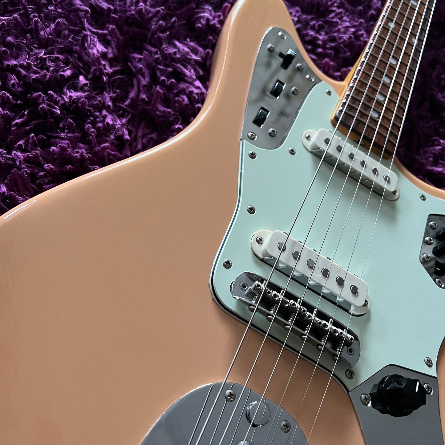 1999-2002 Fender Jaguar JG-66 '66 Reissue Rare Shell Pink (CIJ)